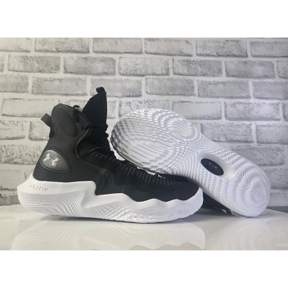 Under Armour Women's Flow Highlight Ace Volleyball Shoe 12.5 New Black/White